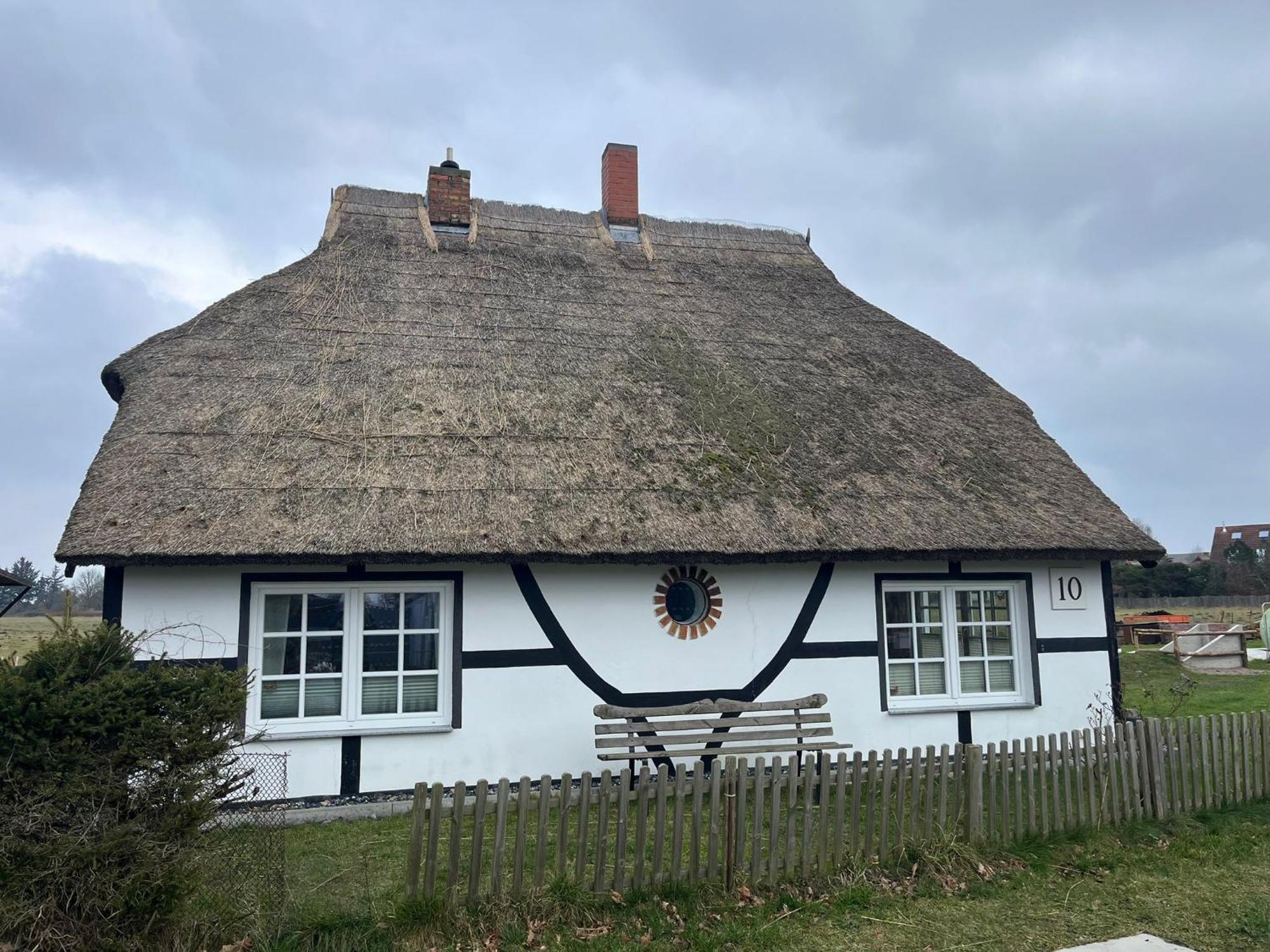 Villa Urlaub Unterm Reetdach Auf Dem Darss Fuhlendorf  Exterior foto